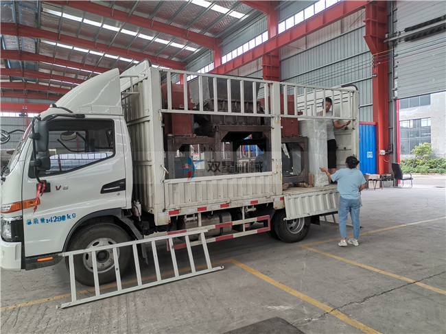 1000型<a href='http://oaphp.cn/ssxl/10.html' target='_blank'><span>金屬撕碎機(jī)</span></a>發(fā)貨發(fā)往河北